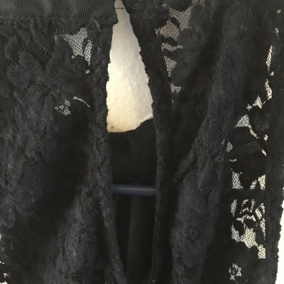 Medium Rue 21 Black Lace Sleeveless Top - Picture 7 of 7